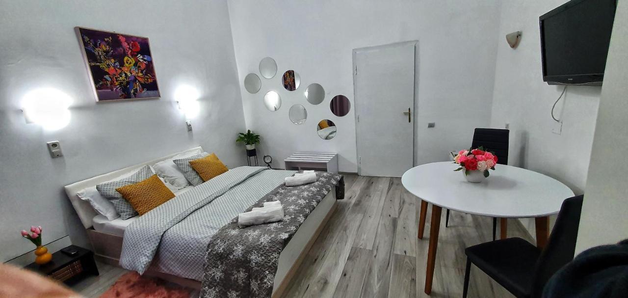 Citadel Rooms Cluj-Napoca Ngoại thất bức ảnh
